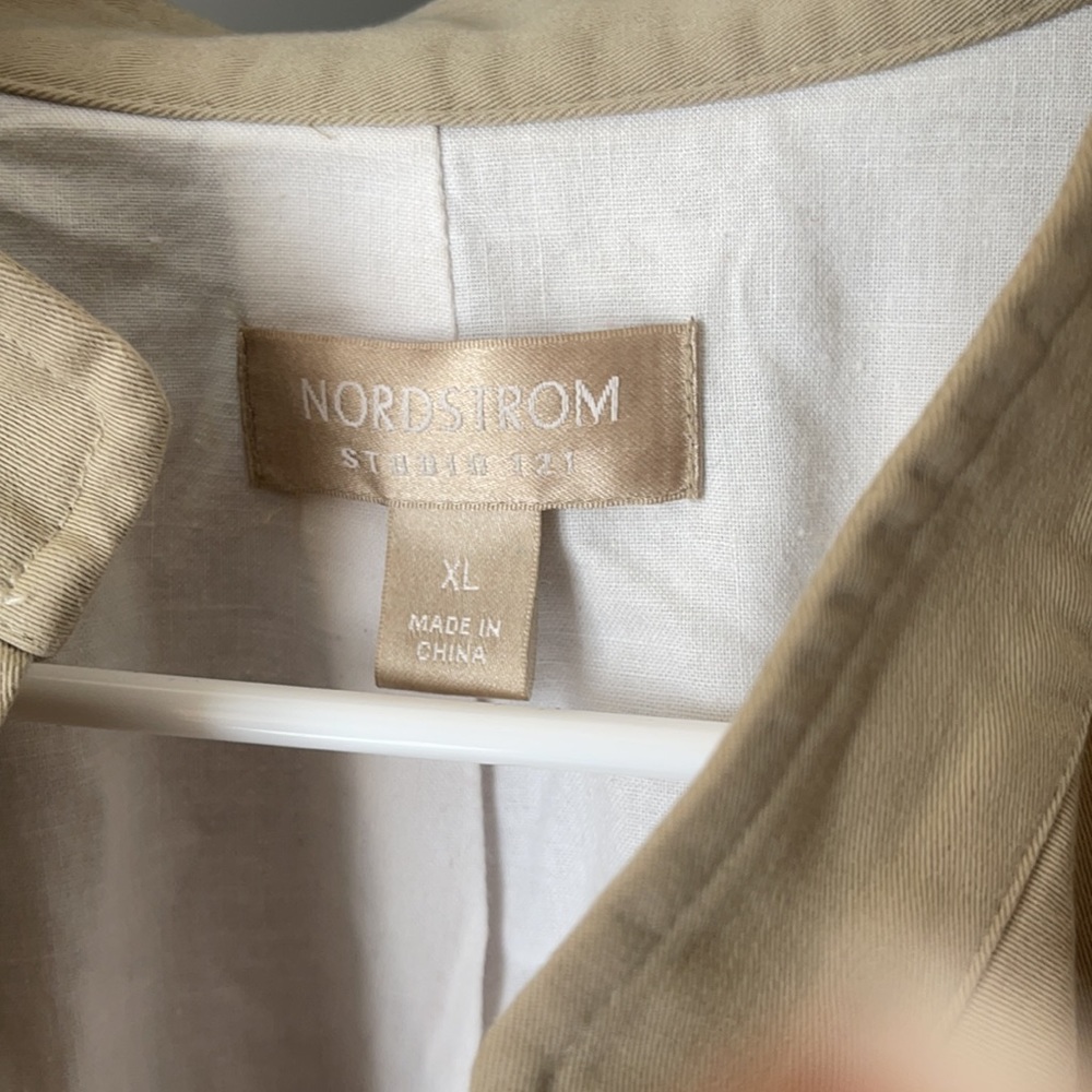 Cream color Nordstrom lightweight XL jacket - Picture 2 of 5